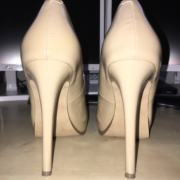 Steve Madden Stokker Heels - Plush Patent Leather - Picture 7 of 8